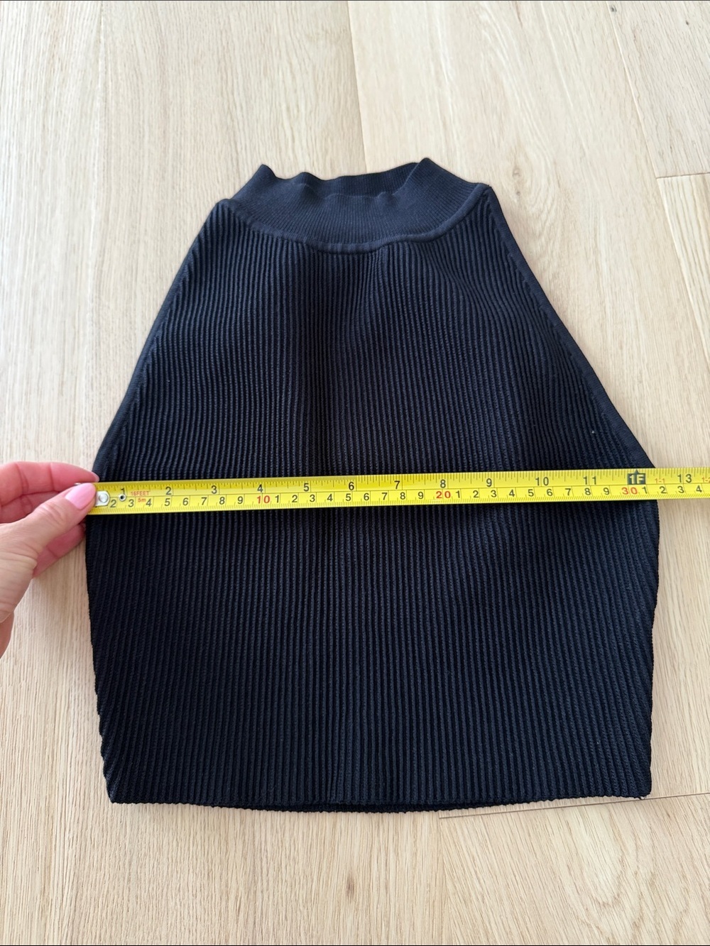 Aritzia Sculpt Knit Top - Picture 5 of 6